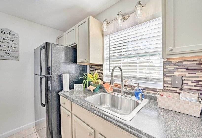 Cozy Winston Salem Home < 2 Mi To Downtown!