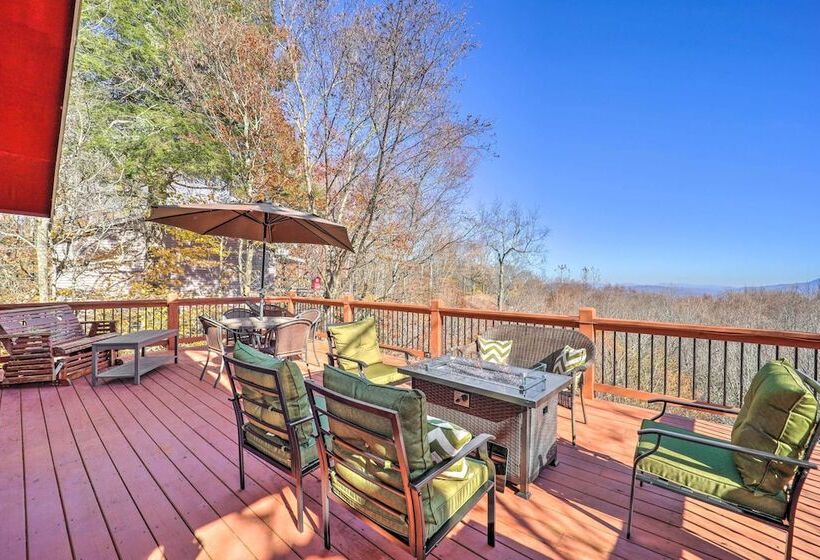 Near Beech Mountain: Crimson Cabin W/ Views