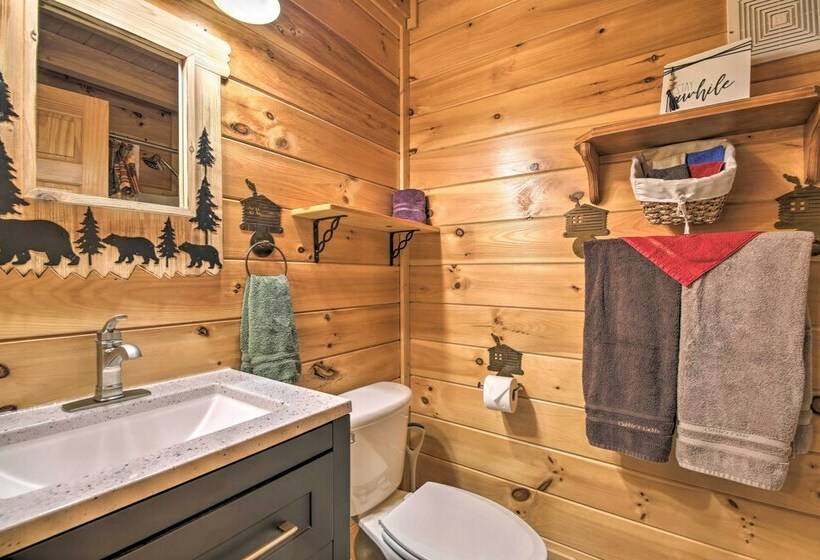 Cubbies Cabin  W/ Hot Tub ~ 7 Mi To Dollywood!