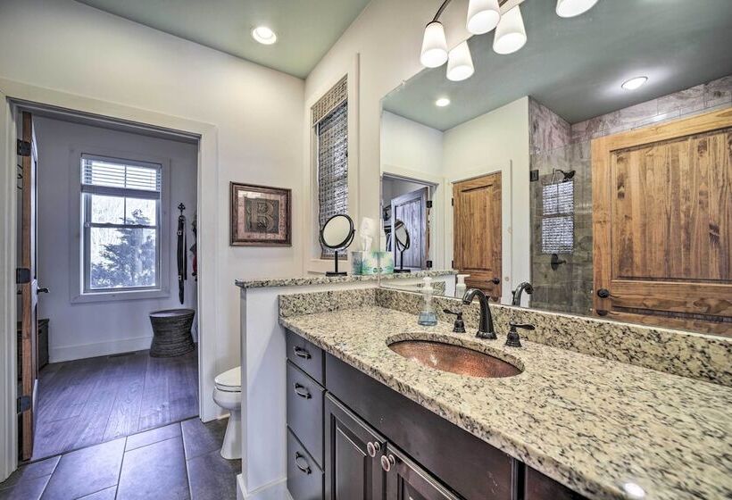 Cullowhee Craftsman Home W/ Mtn Views On 22 Acres