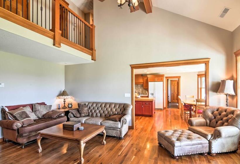 Custom Home W/ Decks In Boulder! Gateway To Parks!