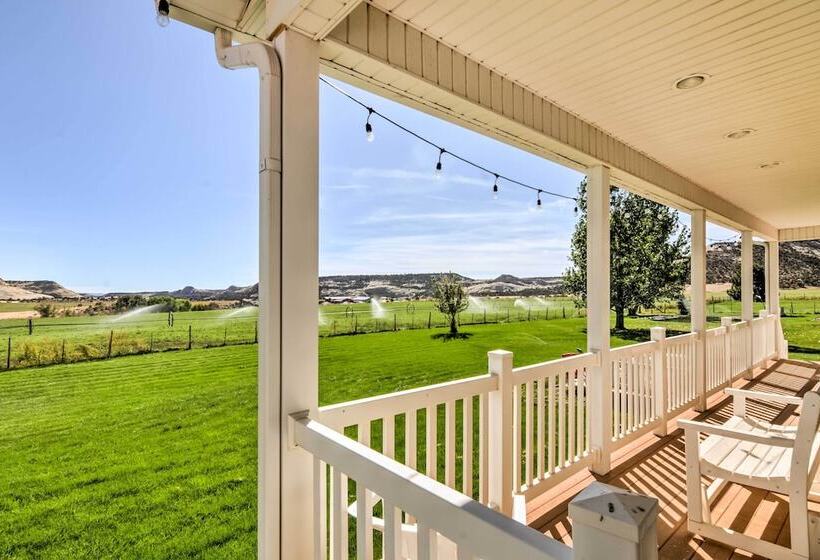 Custom Home W/ Decks In Boulder! Gateway To Parks!