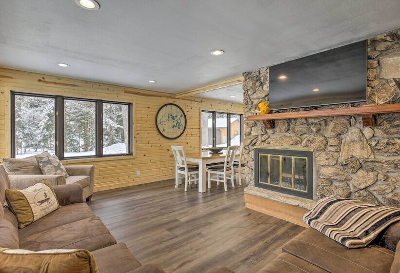 Deerskin Lodge  W/ Boat Dock & Fire Pit!