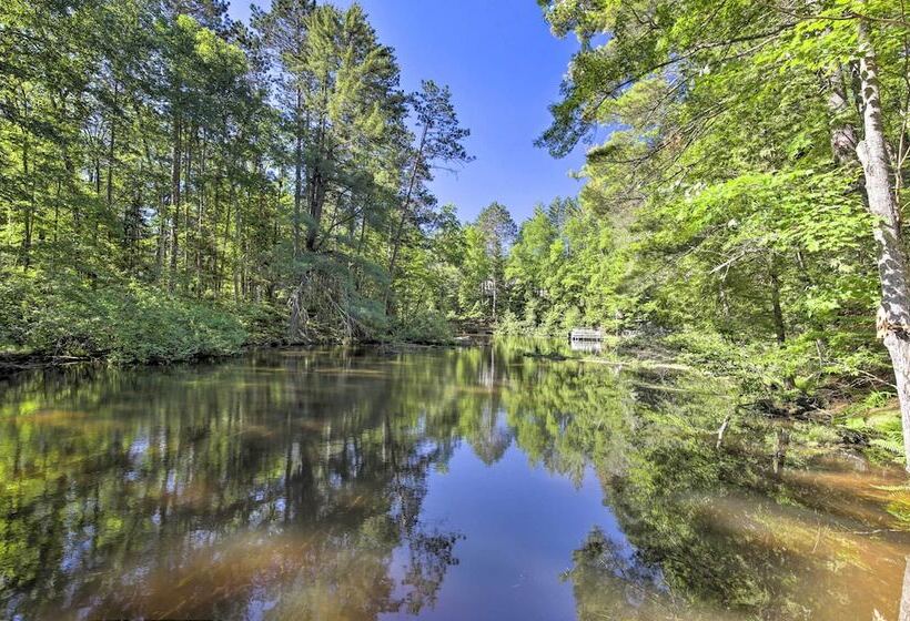 Deerskin Lodge  W/ Boat Dock & Fire Pit!
