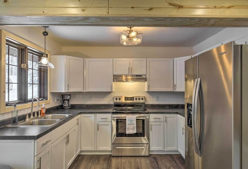 Deerskin Lodge  W/ Boat Dock & Fire Pit!