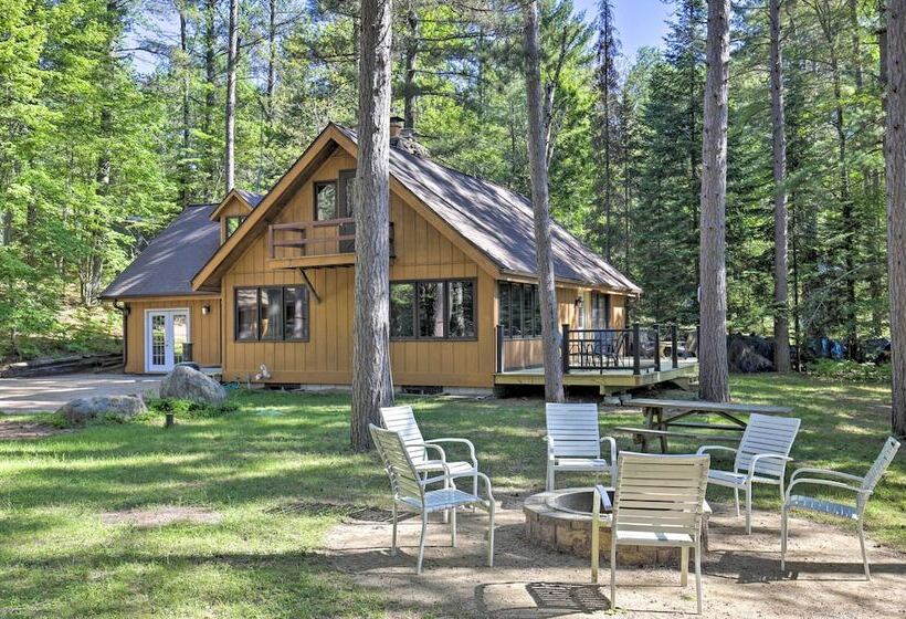 Deerskin Lodge  W/ Boat Dock & Fire Pit!