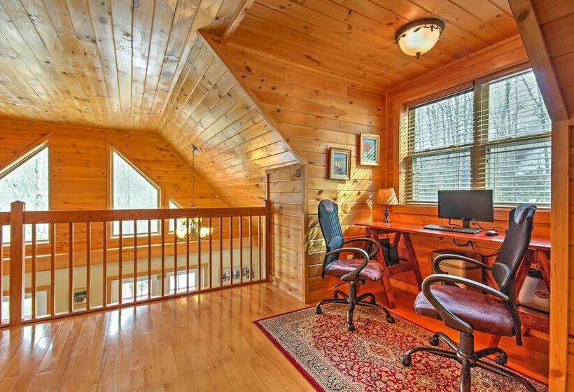 Deluxe Log Cabin W/ Pool Table: 1 Mi To Hike & Ski