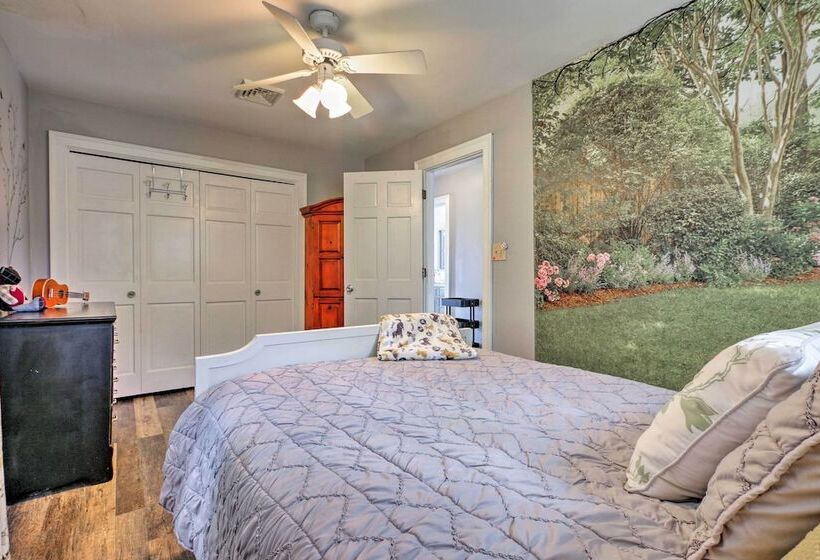 Deluxe Waterford Home W/ Views, Outdoor Bar & More