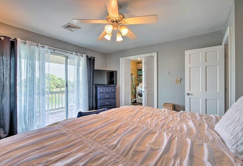 Deluxe Waterford Home W/ Views, Outdoor Bar & More