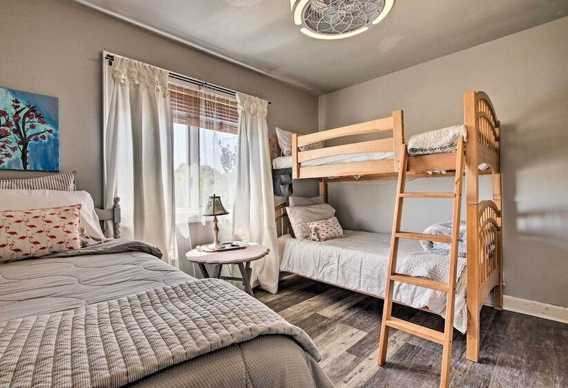 Deluxe Waterford Home W/ Views, Outdoor Bar & More