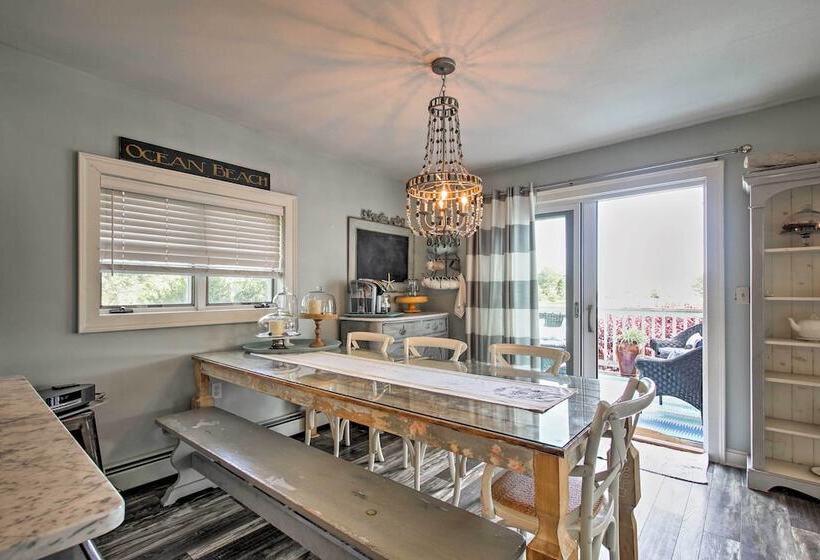 Deluxe Waterford Home W/ Views, Outdoor Bar & More