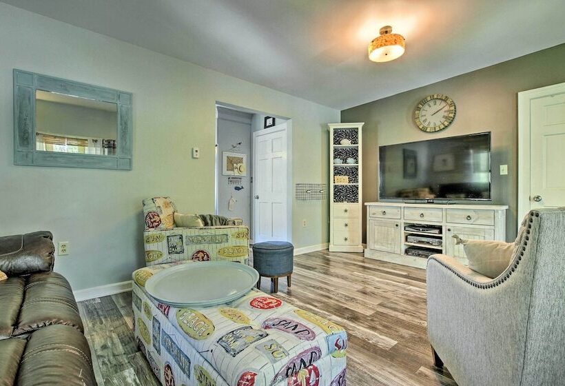 Deluxe Waterford Home W/ Views, Outdoor Bar & More