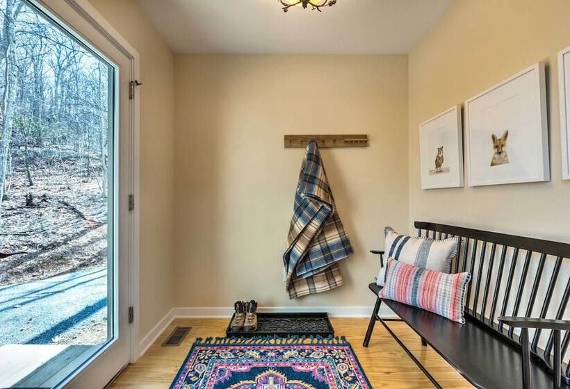 Designer Home W/ Fire Pit ~ 70 Steps To Slopes!