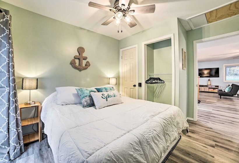 Dog Friendly Harrison Retreat W/ Grill & Fire Pit!