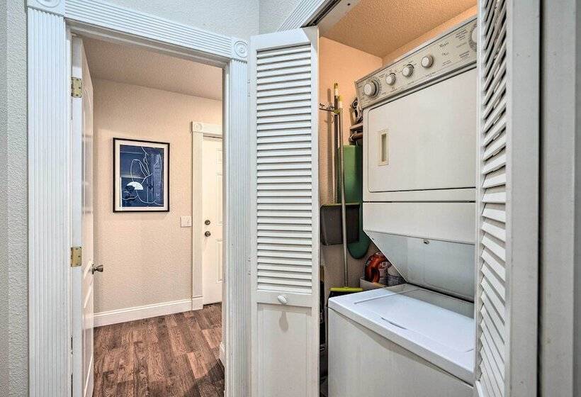 Downtown Nevada City 1900 Victorian Retreat!