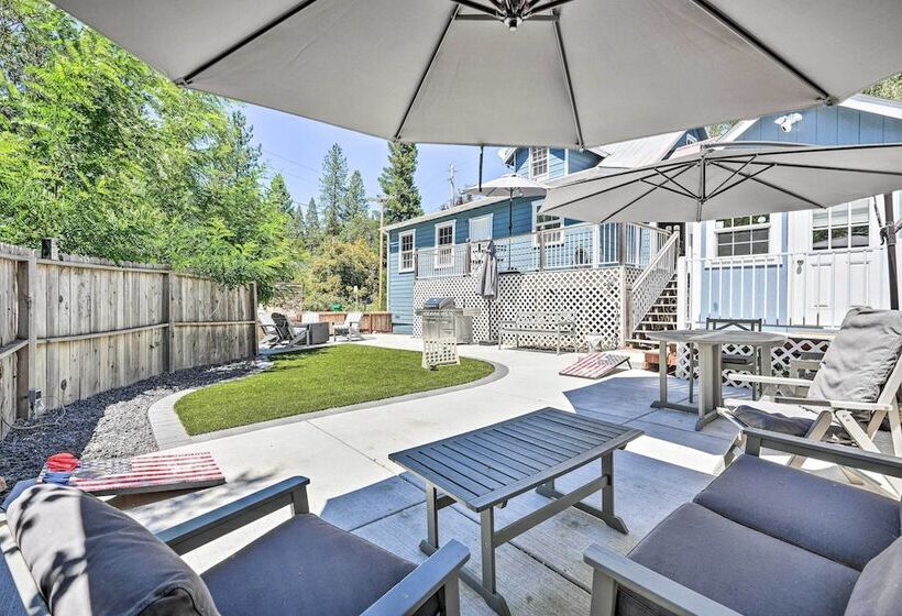 Downtown Nevada City 1900 Victorian Retreat!