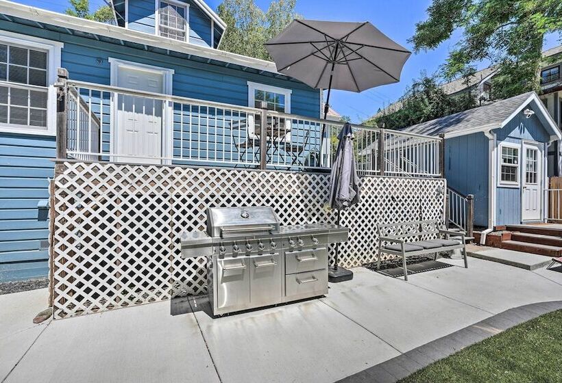 Downtown Nevada City 1900 Victorian Retreat!