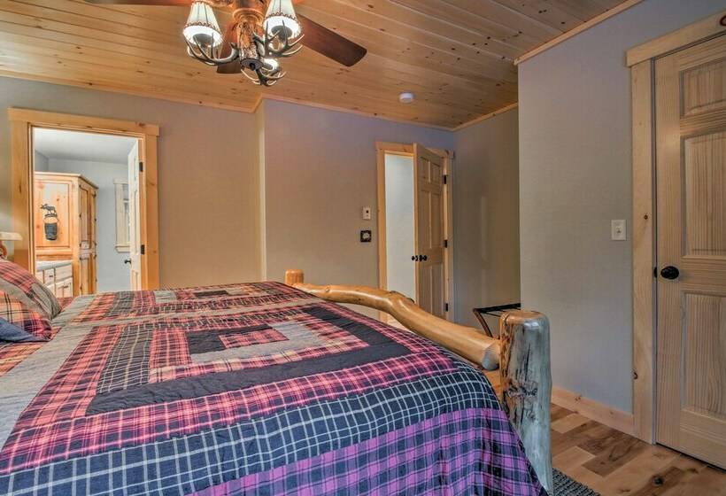 Dream Log Cabin In Bethel With Private Deck!