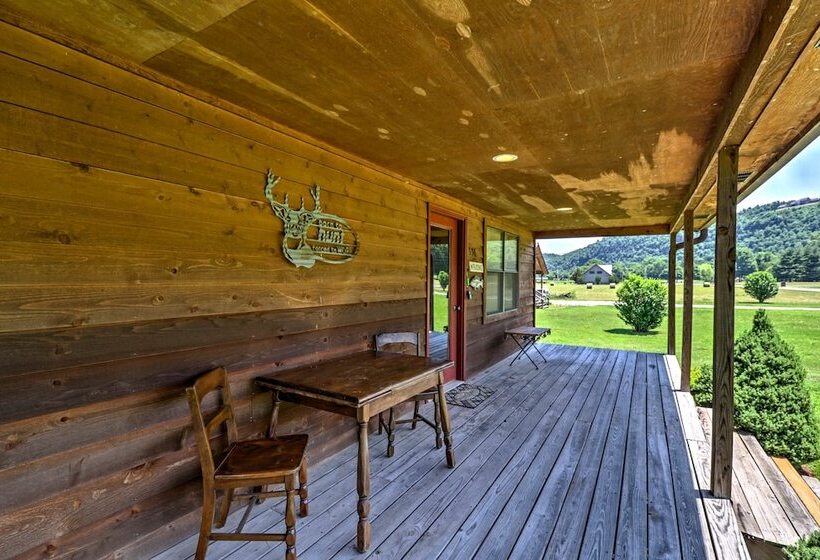 Dream Valley Mountain View Cabin W/ Covered Porch!