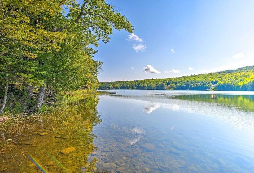 Dreamy Bucksport Hideaway On Freshwater Pond!