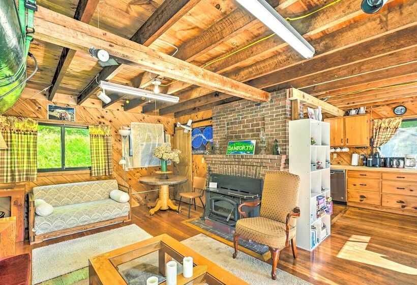 Dreamy Bucksport Hideaway On Freshwater Pond!