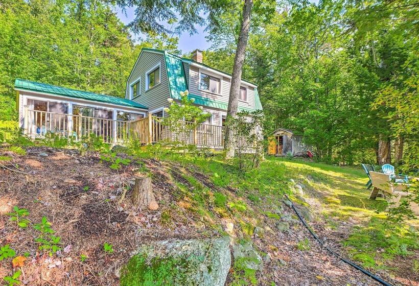 Dreamy Bucksport Hideaway On Freshwater Pond!