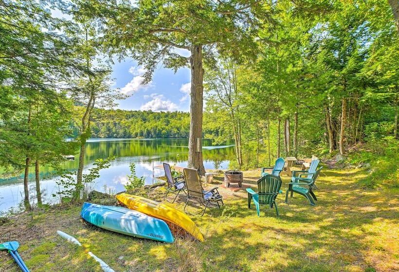 Dreamy Bucksport Hideaway On Freshwater Pond!