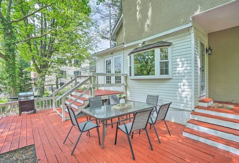Elegant Charles Town Home: Grill, Walk Dtwn!