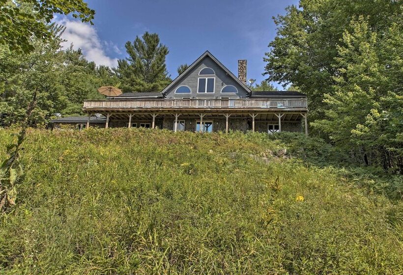 Elegant & Quiet Maine Escape W/ Sauna & Deck!