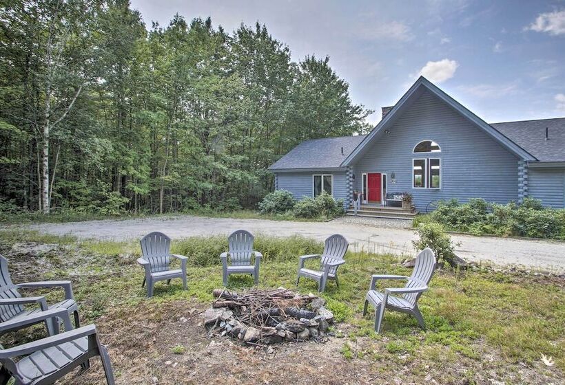 Elegant & Quiet Maine Escape W/ Sauna & Deck!