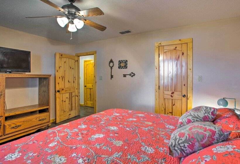 Emory Escape W/ Pond Access < 13 Mi To Lake!