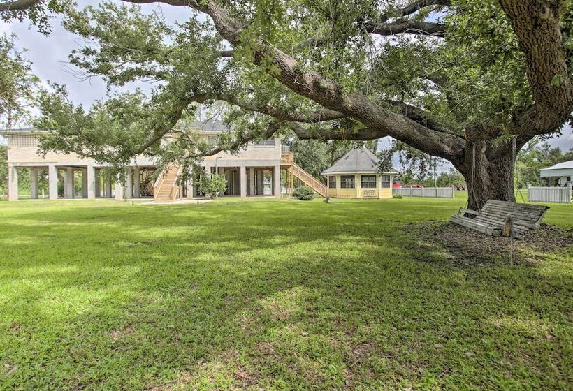 Theriot  Camp Outdoor Dreaming  Retreat W/ Dock!