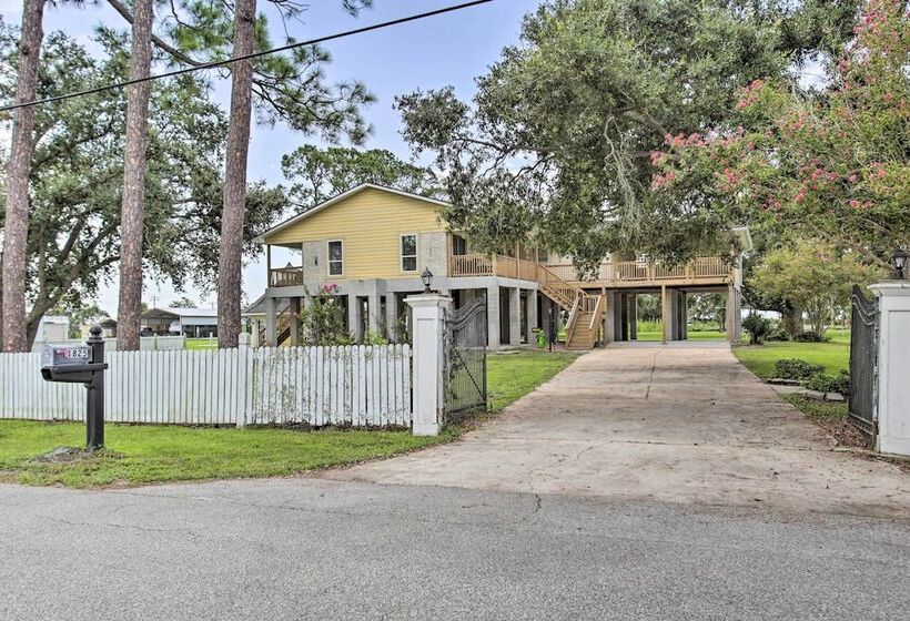 Theriot  Camp Outdoor Dreaming  Retreat W/ Dock!