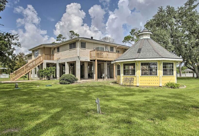 Theriot  Camp Outdoor Dreaming  Retreat W/ Dock!