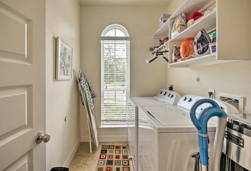 Exquisite Katy Retreat W/ Yard + Theater Room!