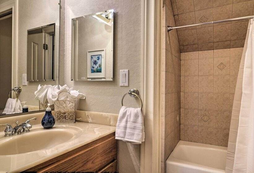 Extravagant 4,500 Sq Ft Home In Hill Country!