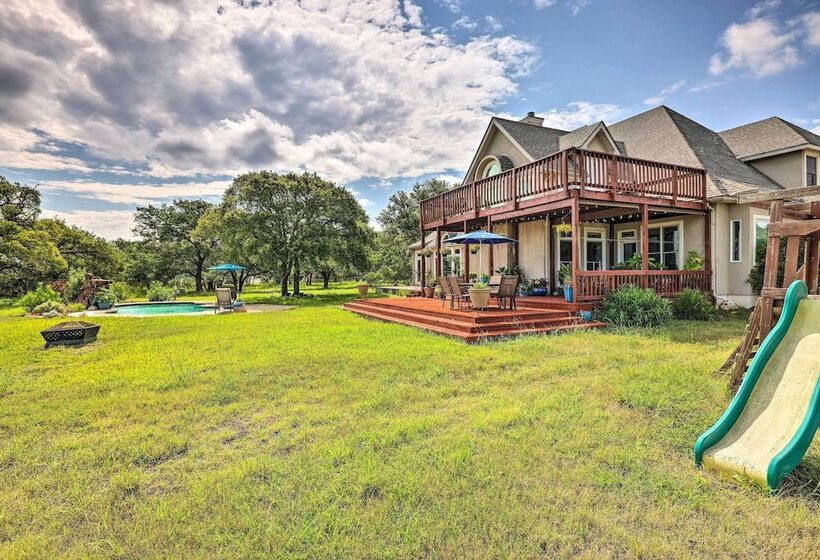 Extravagant 4,500 Sq Ft Home In Hill Country!