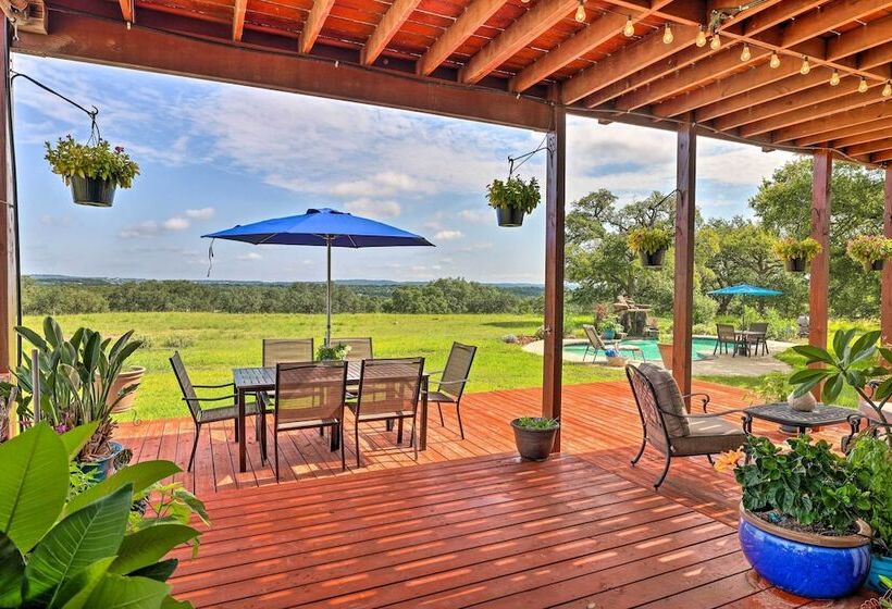 Extravagant 4,500 Sq Ft Home In Hill Country!