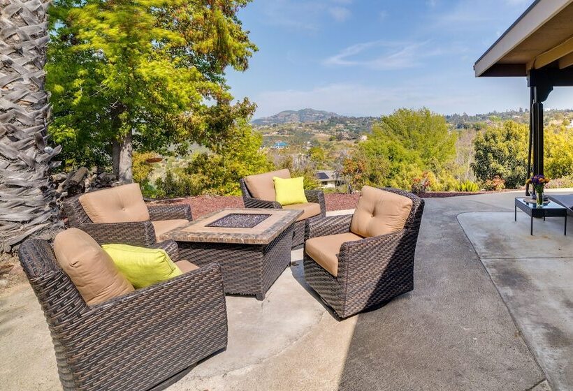 Fallbrook Home W/ Mountain Views: Close To Hiking!