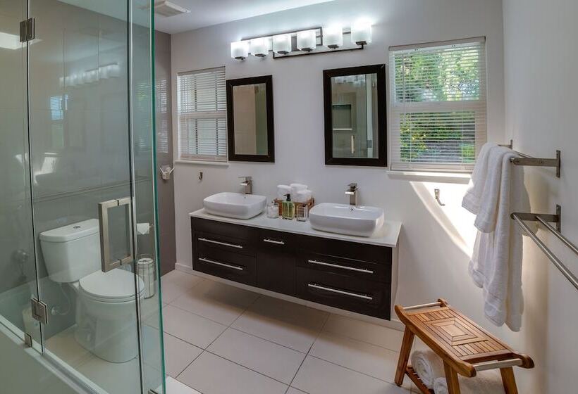 Fallbrook Home W/ Mountain Views: Close To Hiking!