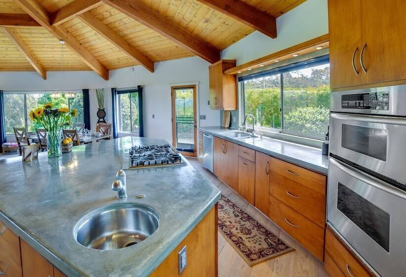 Fallbrook Home W/ Mountain Views: Close To Hiking!