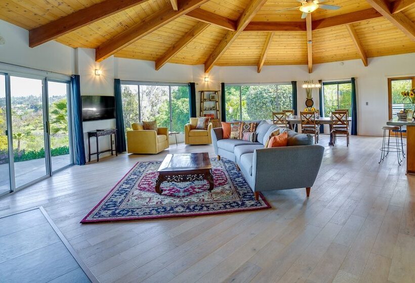 Fallbrook Home W/ Mountain Views: Close To Hiking!