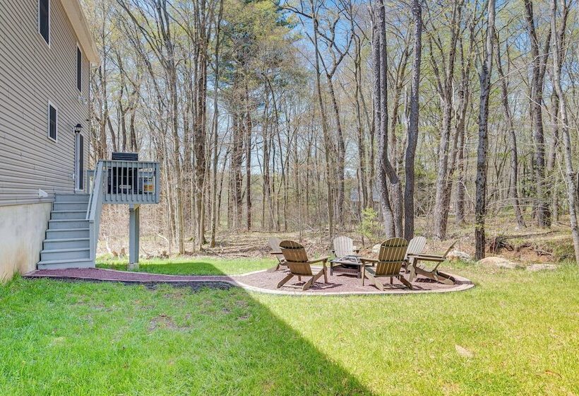 Family Friendly Arrowhead Lake Home W/ Kayak!