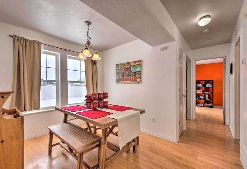 Family Friendly Logan Farmhouse W/ Yard & Near Usu