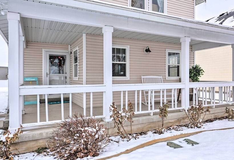 Family Friendly Logan Farmhouse W/ Yard & Near Usu