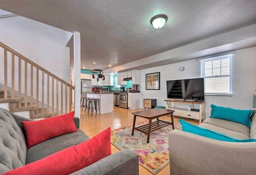 Family Friendly Logan Farmhouse W/ Yard & Near Usu