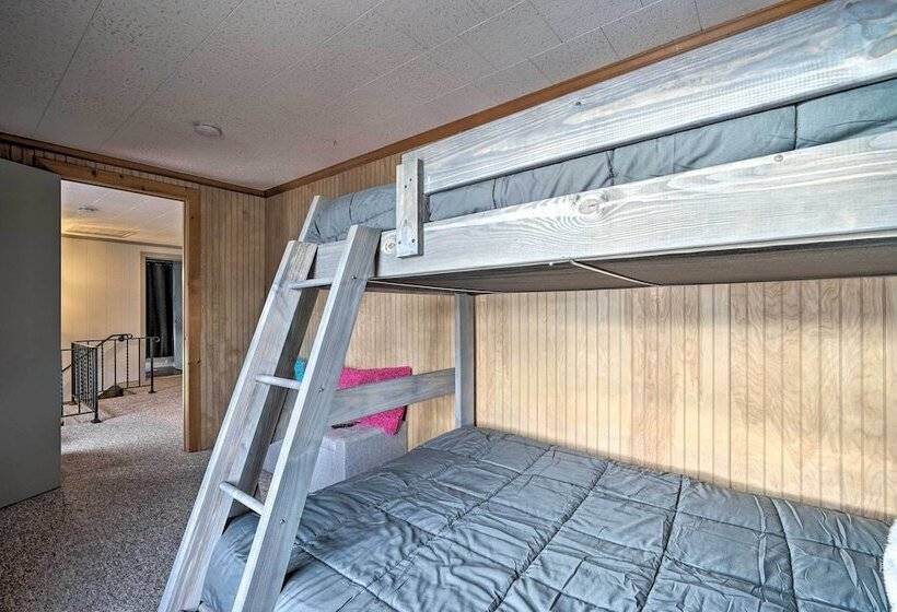 Family Friendly Retreat < 1 Mi To Lake George