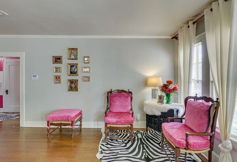 The Pink Azalea    Tyler Home W/ Yard + Patio!