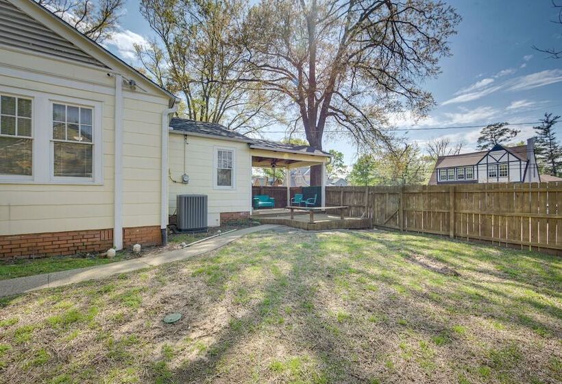 The Pink Azalea    Tyler Home W/ Yard + Patio!