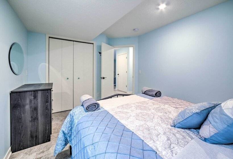 Family Home On Crystal Lake W/ Private Beach!